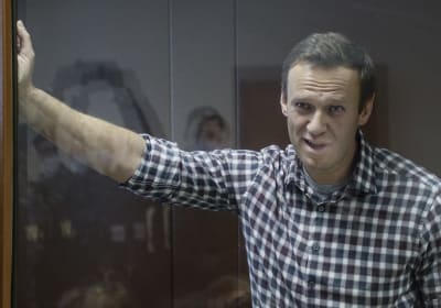 Aleksej Navalnyj väntar på att en rättegång ska börja den 20 februari.