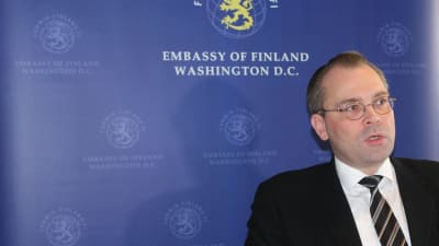 Jussi Niinistö på Finlands ambassad i Washington.