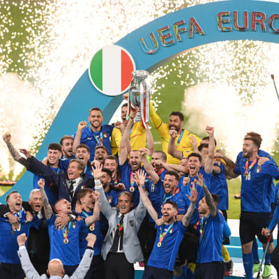 Italia juhlii EM-kultaa.