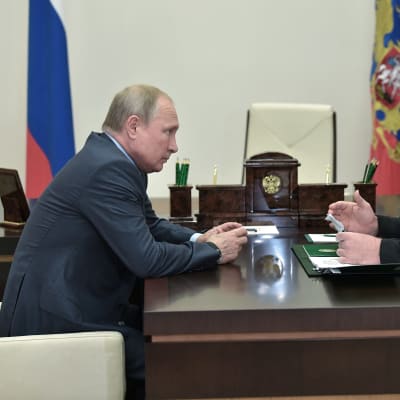 Möte mellan Vladimir Putin, till vänster, och Ramzan Kadyrov, till höger.