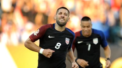 USA:s Clint Dempsey firar mål i Copa America.