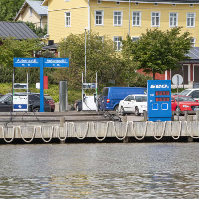 Bensinautomater vid Hammars strand i Borgå.
