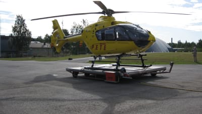 Räddningshelikoptern Pete vid Österbottens räddningsverk i Vasa.