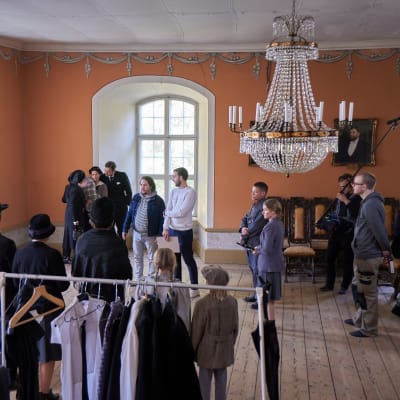 Filminspelning i Sjundby slott.