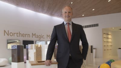 Henkilökuvassa Fazerin konsernijohtaja Christoph Vitzthum.