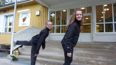 Alina Bergvik och Melanie Mikander.