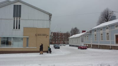 arbets- och näringsbyrån i Hangö hotas av stängning
