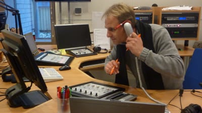 Yle Västnylands chef Patrik Rosström är redo för valkvällen.