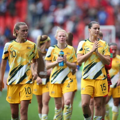 Australiens damer efter förlusten mot Italien.