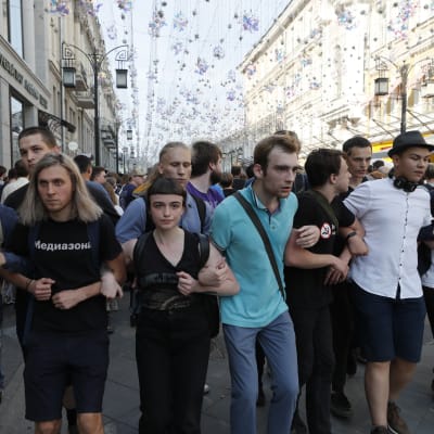 Demonstranter i Moskva 27.7.2019