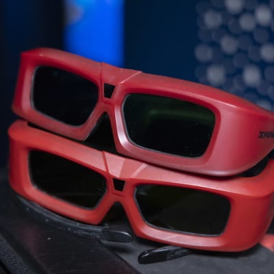 3D-elokuvissa tarvittavat lasit.