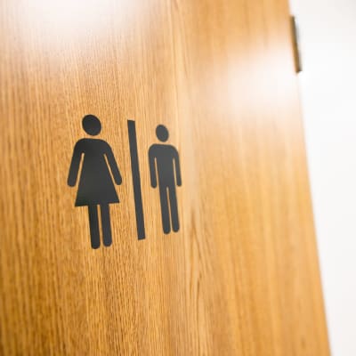 Sukupuolineutraali vessa Vuoreksen yhtenäiskoululla