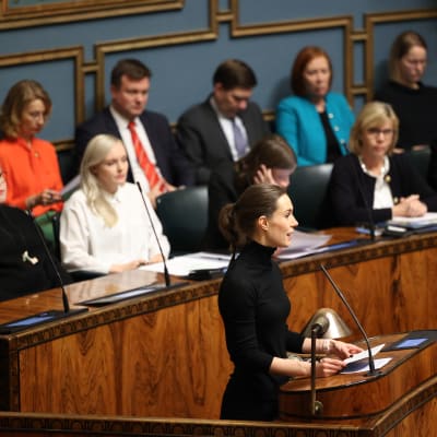 Pääministeri Sanna Marin eduskunnassa Helsingissä 9. marraskuuta 2022.