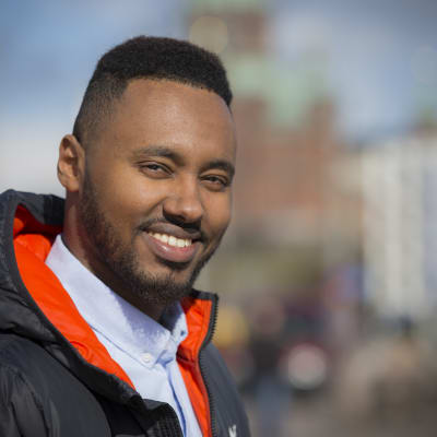 Riksdagsvalskandidat och fullmäktigeledamot i Helsingfors Suldaan Said Ahmed.