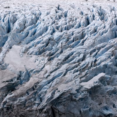 Glaciär på Sydshetlandsöarna på Antarktis den 11 mars 2020.