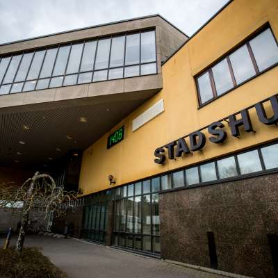 Ingången till Pargas stadshus