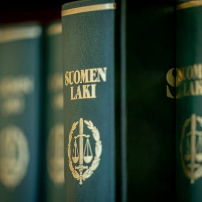 Lakikirjoja Korkeimmassa oikeudessa