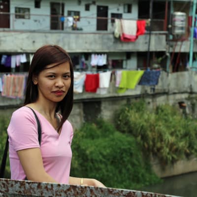Twinkle Lomong-oy är en filippinsk sjukskötare som har rekryterats till Finland.