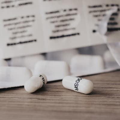 Två medicinkapslar