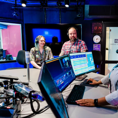 Editors in Yle's radio studio.