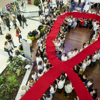 Världsaidsdagen uppmärksammas i Ungern 2014