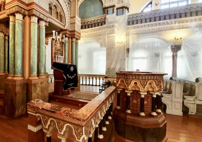 Interiör från Korallsynagogan i Vilnius som byggdes för att de rikaste judarna skulle ha en lyxig synagoga.