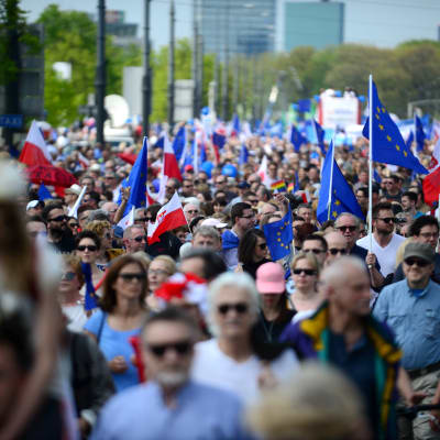 Demonstrationer i protest mot regeringen i Warszawa