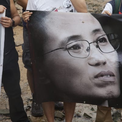Aktivister demonstrerade för till minnet av Liu Xiaobo och för Liu Xia i Hongkong den 3.9.2017.