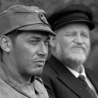 Matti Onnismaa ja Oiva Lohtander tv-elokuvassa "1943 Elokuu"