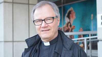 Roger Rönnberg är kyrkoherde för Esbo svenska församling.