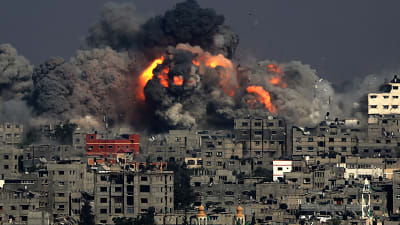 Israeliska raketanfall mot Gaza
