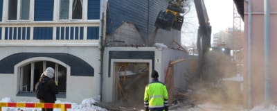 Rivningen av det Blå huset i Åbo inleddes