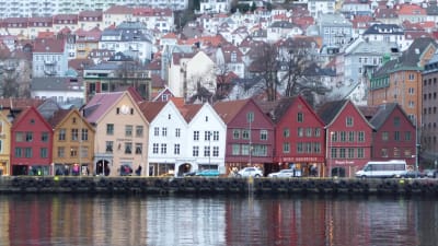 De pittoreska trähusen i Bryggen är något av Bergens landmärke