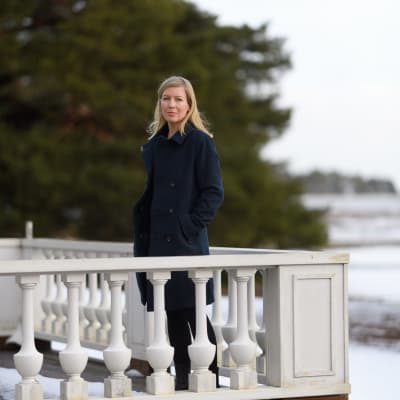 Författaren Karin Collins i Hangö.