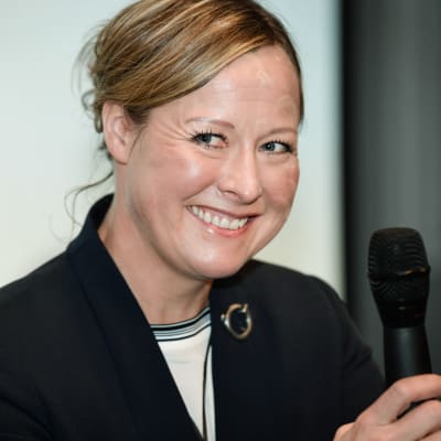 Juulia Jyläs på presskonferens inför Helsinki International Horse Show 2017.