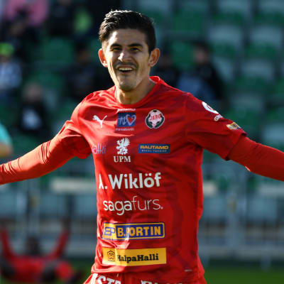 Jahir Barraza firar mål.