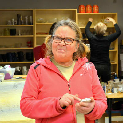 Astrid Nikula är eldsjälen bakom Kulturkiosken.