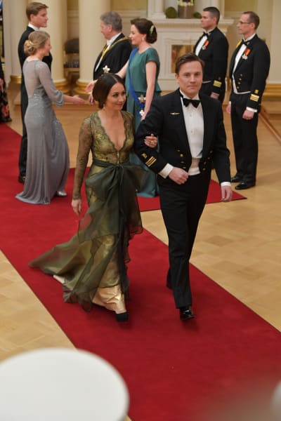 Jaana Pelkonen på slottsbalen.