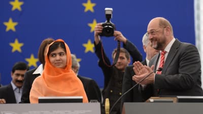Malala Yousafzai fick EU-parlamentets människorättspris Sacharov-priset
