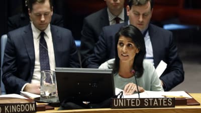 USA:s nya FN-ambassadör Nikky Haley fördömde Ryssland i sitt första anförande inför säkerhetsrådet