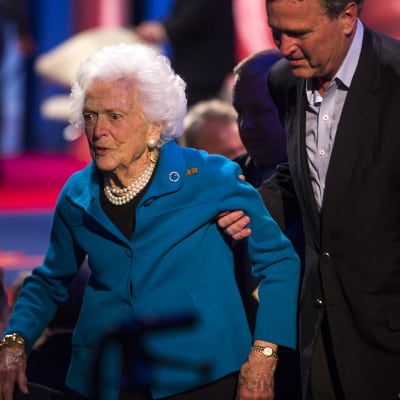 Den 92-åriga Barbara Bush vill vårdas hemma och inte på sjukhus