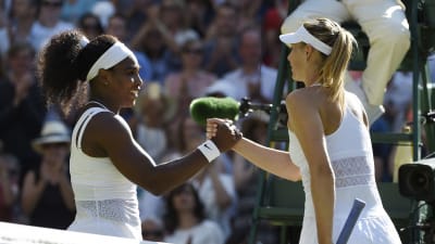 Serena Williams gav ingen chans åt Maria Sharapova.