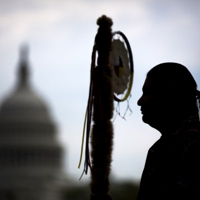 Matthew Black Eagle Man som hör till Sioux-indianerna i Washington i protest mot oljeledningen Keystone XL.