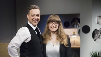 Riko Eklundh och Felicia Järnström i De Eurovisa.