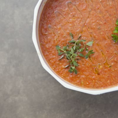Kall tomatsoppa