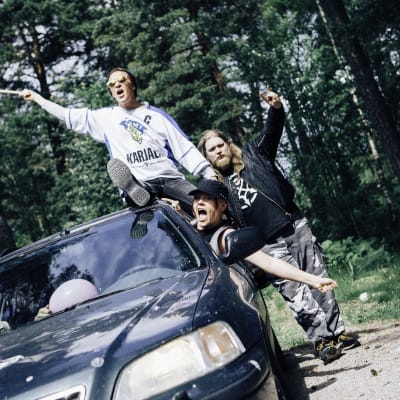 Ylioppilasteatterin Lapualaisooppera 2016. Kuvassa: Axel Laurén, Aliisa Rinne, Perttu Lähdesmäki