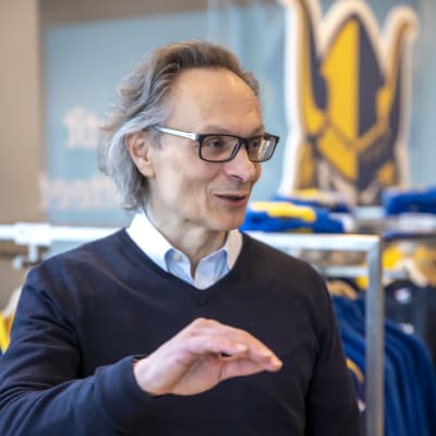 Hallituksen puheenjohtaja Heikki Viitikko, Jukurit.