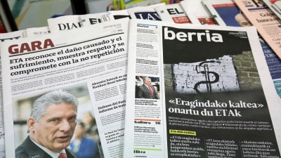 Tidningarna Gara och Berria har nyheten om att Eta ber om ursäkt på sina första sidor.