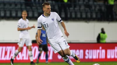 Rasmus Karjalainen i fotbollslandslaget.