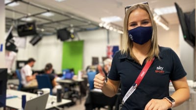 Journalisten Kristina Eddy ser in i kameran.